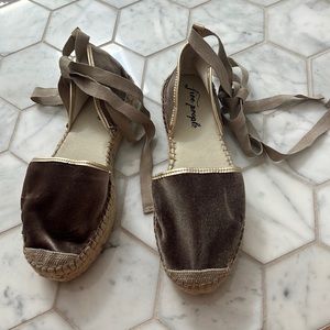 NEW Free People Velvet Lace Up Espadrille Sandals